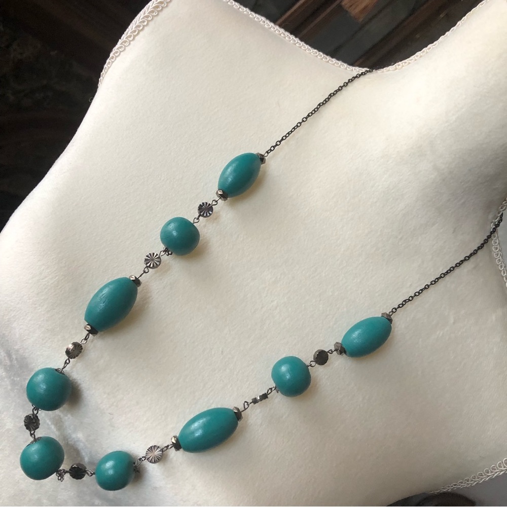 Dark teal green wood bead gunmetal chain necklace